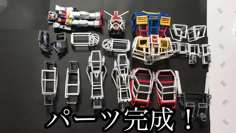 用零件框架製作的《RX78-2 初代鋼彈》1/48比例 造型不但精良而且通風也良好XD 用零件框架製作的《RX78-2 初代鋼彈》1/48比例 造型不但精良而且通風也良好XD