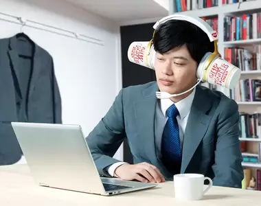 日清泡麵還能怎麼玩?《無線耳麥》也可以,還有攜帶式個人桑拿,這次不是愚人節啦!