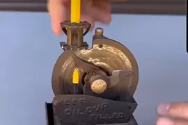 《手裏劍削鉛筆機》1920年代的產品怎麼用起來有點帥? 《手裏劍削鉛筆機》1920年代的產品怎麼用起來有點帥?