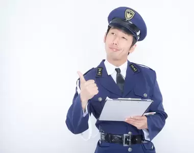 現實版無間道《警察的車被偷結果調查是警察偷的》而且犯人還是同一棟大樓的同事...