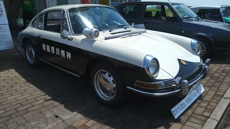《日本保時捷912警車》全日本僅剩一輛超珍貴 差點要跟兄弟一樣變成廢鐵了