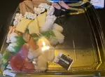 《叫壽司外送就會變這樣》魚飯分解弄得一團糟 問題是出在餐廳、外送員還是點餐的人? 《叫壽司外送就會變這樣》魚飯分解弄得一團糟 問題是出在餐廳、外送員還是點餐的人?