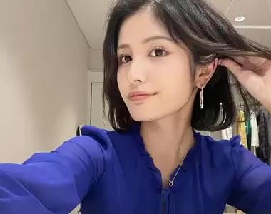 《正妹女主播穿錯鞋》搭車一小時才發現好羞恥 犯過同樣失誤的日本網友連忙安慰她