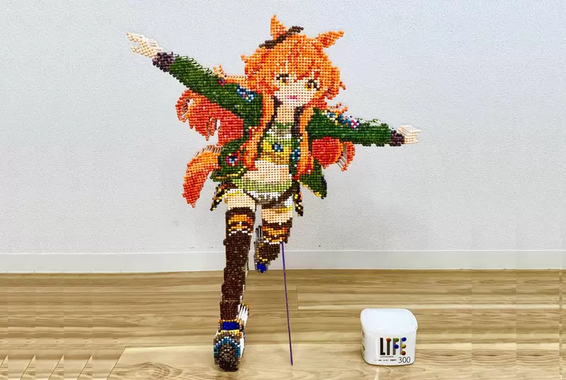 棉花棒藝術家製作《賽馬娘 摩耶重炮》使用了4000根棉花棒製成的立體點陣圖像 棉花棒藝術家製作《賽馬娘 摩耶重炮》使用了4000根棉花棒製成的立體點陣圖像