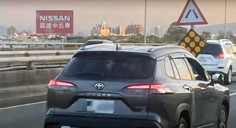 帶著《路標》回家去!還有多少種路標你沒看過?最後一種、你猜到是甚麼意思嗎? 帶著《路標》回家去!還有多少種路標你沒看過?最後一種、你猜到是甚麼意思嗎?