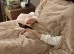 冬季必備《可伸手玩手機毛毯》躺平一族的朋友應該會喜歡，這可是神器啊❤