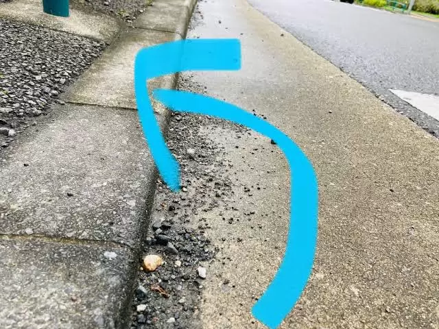 《騎腳踏車的人最有感的事情》不能小看這種路面段差,這可是會致人於死的... 《騎腳踏車的人最有感的事情》不能小看這種路面段差,這可是會致人於死的...