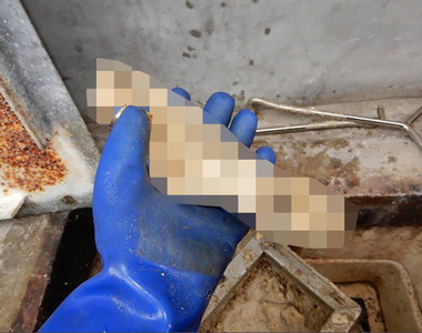 《水電師傅遭遇的奇葩案例》情人節前後水管堵塞特別多?一堆人做壞巧克力竟然直接倒掉