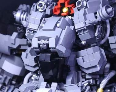 樂高達人製作《樂高版 里克德姆II》全高78公分拿著85公分巨砲的狠傢伙