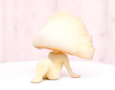 趣味扭蛋《餃座》非常有禮貌地在餐盤上等待被享用的餃子們