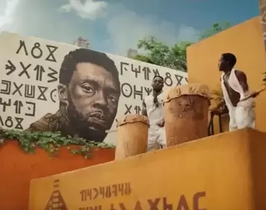 《黑豹2：瓦甘達萬歲》預告公開　舒莉會繼承黑豹嗎？兩大關鍵角色「納摩」「鋼鐵心」登場