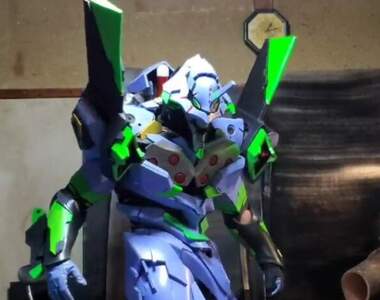 網友製作《福音戰士初號機服裝》無論要站要蹲都沒問題,這同步率已經操到頂了啊