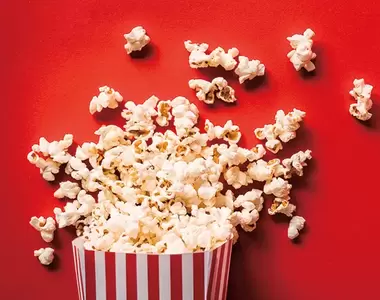 推特話題《死前吞下大量玉米火化會發生什麼事?》難道火葬場會傳出爆米花的聲響嗎