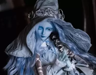 藝術家人偶創作《艾爾登法環 魔女菈妮》只要是褪色者看到都會超心動的作品