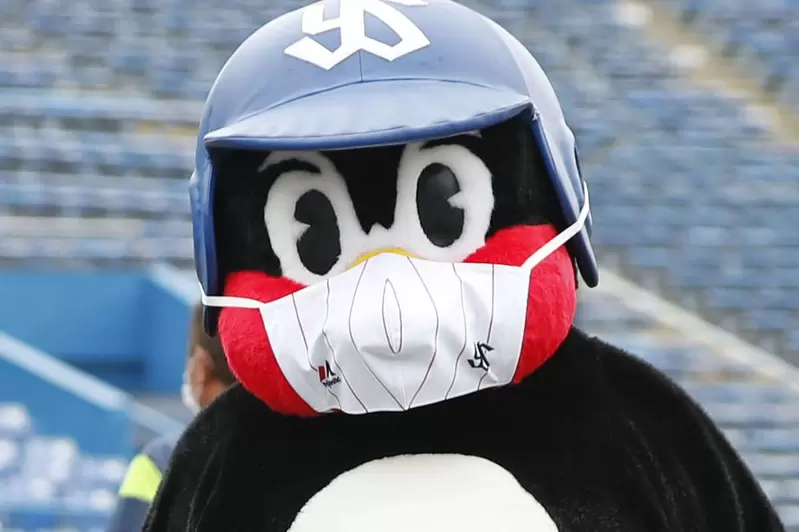 《燕九郎確診新冠病毒》球迷驚呼鳥類也會確診 你確定得的不是禽流感嗎？