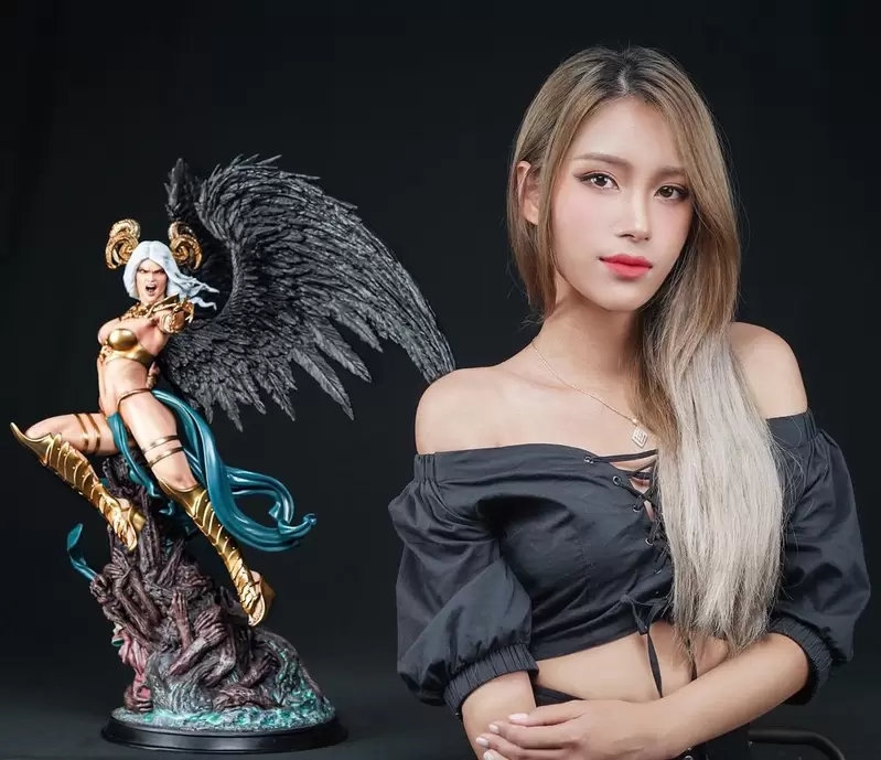 泰國美女模型上色《Titinun Naksud》技術超好顏值又高這太犯規惹❤