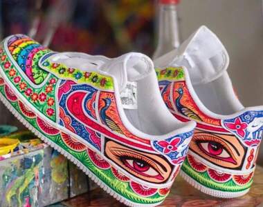 《卡車藝術球鞋彩繪》巴基斯坦藝術家用顏料讓球鞋變得鮮豔獨特