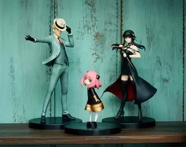 一家四口還有狗狗都來了《間諜家家酒 一番賞》-Extra Mission- 這次的賞品不抱回家怎麼行~