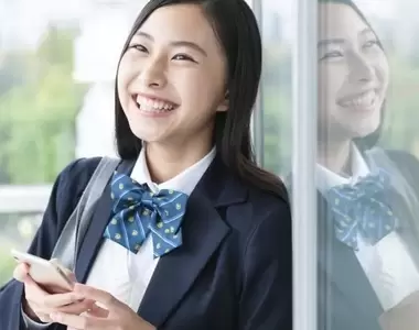 網友票選《高中生心中理想職業》youtuber還不是最佳答案,反而去大公司上班當社畜才是王道