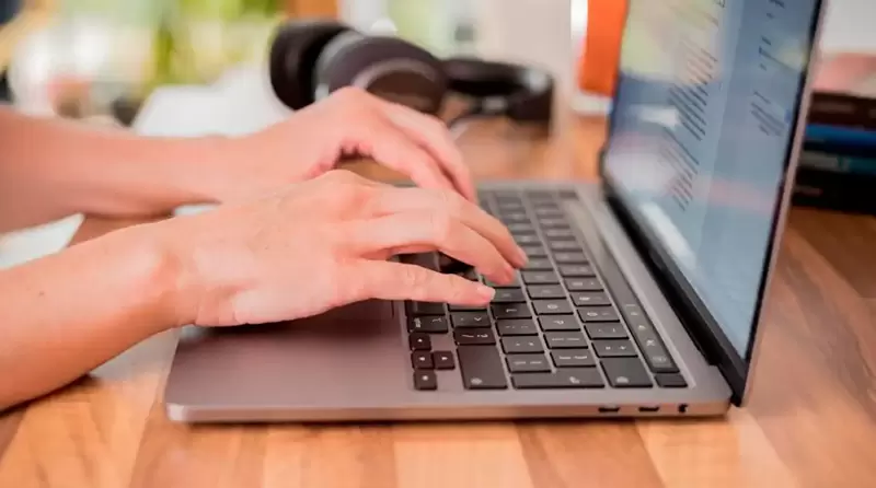 為什麼沒有《觸控版本》MacBook?蘋果在打甚麼算盤?網路神人打造觸控MAC OS平板! 為什麼沒有《觸控版本》MacBook?蘋果在打甚麼算盤?網路神人打造觸控MAC OS平板!