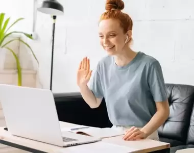 外國老闆新創意《把辦公室做成社區的模樣》員工就在自己的房子裡工作，呈現出另類的居家辦公感覺