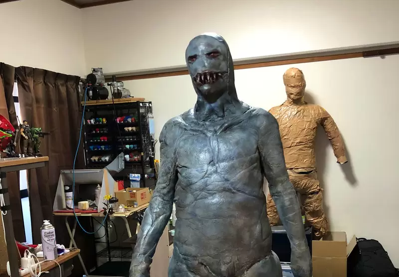 網友製作《惡靈古堡4 再生者服裝》精巧展現敵人外觀特徵,深怕下一步怪就會飛過來咬你 網友製作《惡靈古堡4 再生者服裝》精巧展現敵人外觀特徵,深怕下一步怪就會飛過來咬你