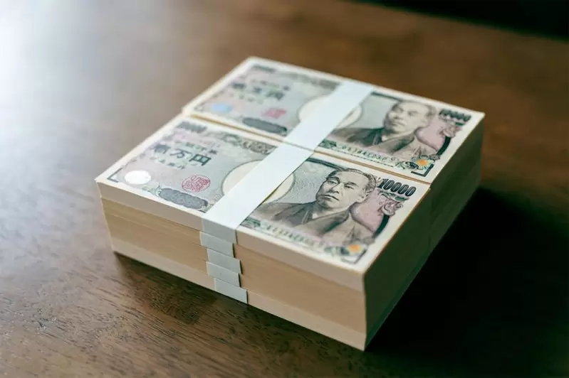 日本札幌垃圾場發現《丟失的1000萬日幣》結果最終冒出十幾位失主來認領,大家都說不小心弄丟了= = 日本札幌垃圾場發現《丟失的1000萬日幣》結果最終冒出十幾位失主來認領,大家都說不小心弄丟了= =