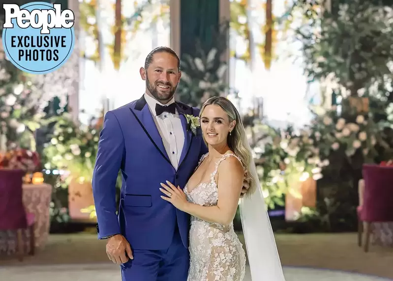 花費400萬美元《在迪士尼世界包場辦婚禮》這絕對是小女孩們心中最夢幻的場景吧？