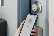 《Level Lock+》是最適合iPhone的智慧門鎖，與Apple HomeKit完美搭配，但就是…很貴！