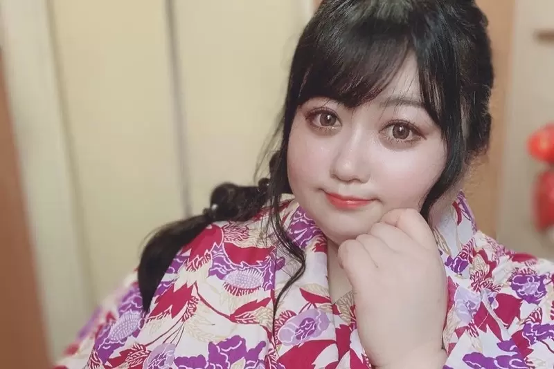 體重超過100kg的《胖胖界橋本環奈》街上被陌生男子身材羞辱,不符合主流美感錯了嗎? 體重超過100kg的《胖胖界橋本環奈》街上被陌生男子身材羞辱,不符合主流美感錯了嗎?