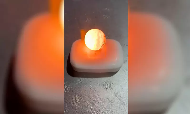 實驗精神滿點《將千度鐵球放在肥皂上》這種誰都不會做的嘗試，這間株式會社都做惹