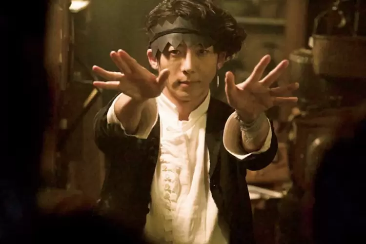 羅浮宮協助拍攝《岸邊露伴在羅浮》真人電影版「這個世界上最『黑』的顏色,你有看過嗎?」 羅浮宮協助拍攝《岸邊露伴在羅浮》真人電影版「這個世界上最『黑』的顏色,你有看過嗎?」