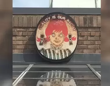 不祥之兆《路上發現的各種詭異招牌》看到的瞬間都不禁打個冷顫~怕