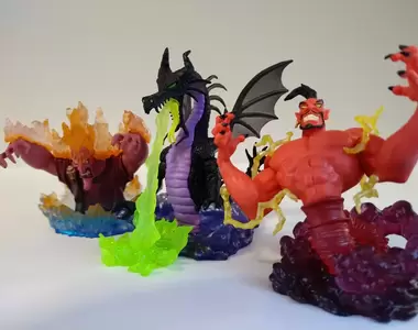 這睡美人的惡龍也太帥氣了吧《迪士尼反派扭蛋》還有夜光款耶