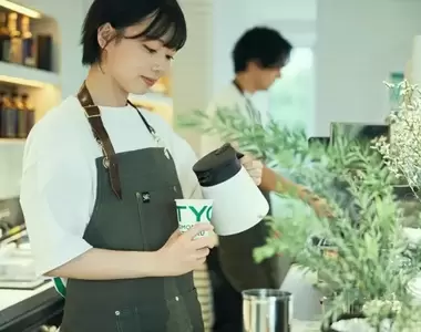 《朋友開的咖啡廳》店員都跑來跟你「裝熟」？明明沒來過卻能「照舊」的奇妙咖啡廳