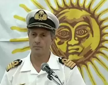 網友分享《幸運值滿點的奇蹟照片》這畫面看上去像不像太陽公公在幫人馬殺雞