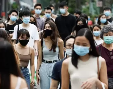 網友分享《回憶新冠疫情剛開始的印象》突然衛生紙變得搶手,還有人在路上賣口罩