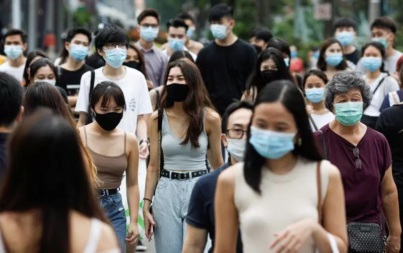 網友分享《回憶新冠疫情剛開始的印象》突然衛生紙變得搶手,還有人在路上賣口罩 網友分享《回憶新冠疫情剛開始的印象》突然衛生紙變得搶手,還有人在路上賣口罩