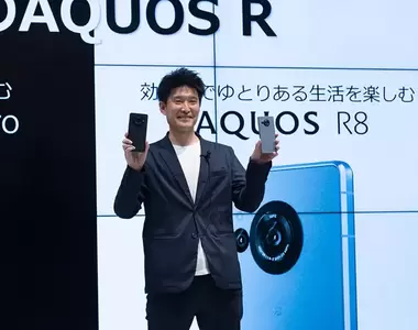 夏普搭徠卡推旗艦款《AQUOS R8/R8 Pro》,比相機還相機,日本首發、台灣九月就可買到!