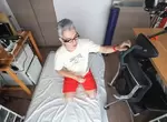《引發錯覺的日本YouTuber》介紹升降桌反而是地板動起來?網友們的大腦陷入混亂了 《引發錯覺的日本YouTuber》介紹升降桌反而是地板動起來?網友們的大腦陷入混亂了