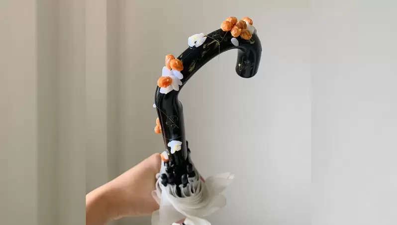 《絕對不會被偷拿走的傘》納豆加上飯粒的雨傘防盜創意