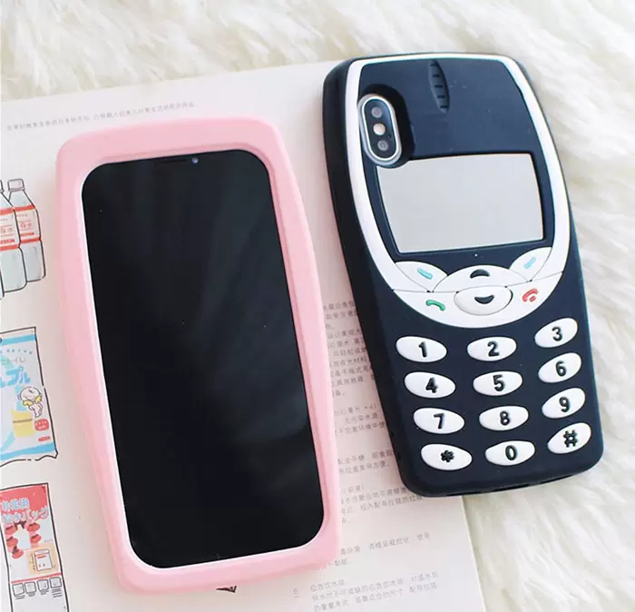 《獨特手機殼分享》經典3310矽膠保護套,裝了防禦力大概就頂到天花板了吧? 《獨特手機殼分享》經典3310矽膠保護套,裝了防禦力大概就頂到天花板了吧?