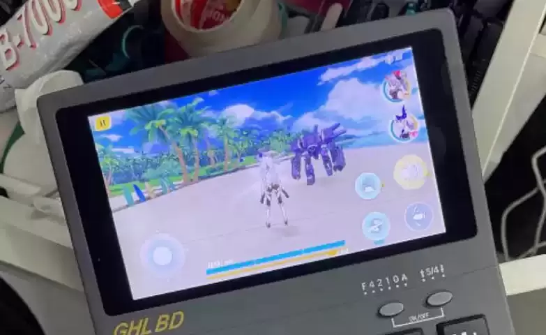 《一台能打遊戲的計算機GHLBD》不光玩遊戲而已，這還是支援觸控、有wifi功能的Android掌機？？？