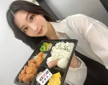 小熱狗超故意的《SOD便當》500日元換算台幣大概100多,這樣的份量我覺得OK