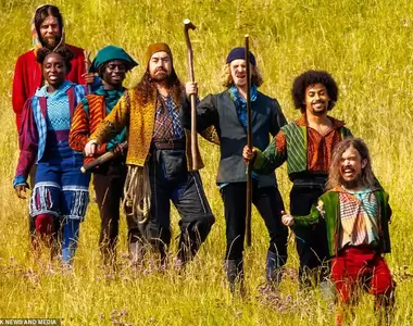 厲害了迪士尼《膚色多元也不矮的七矮人》一定會是小美人魚後又一話題大作