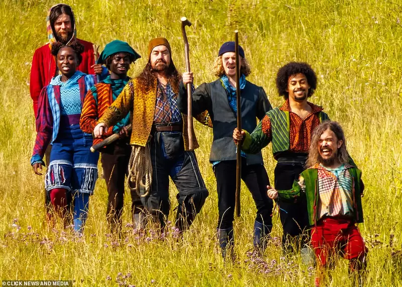 厲害了迪士尼《膚色多元也不矮的七矮人》一定會是小美人魚後又一話題大作