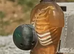 狂人實驗《模擬大砲射擊保齡球》這個威力大到可以把人體模型給貫穿 狂人實驗《模擬大砲射擊保齡球》這個威力大到可以把人體模型給貫穿