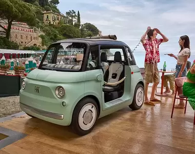30幾萬就可入手!《Topolino》微型電動車來了,Fiat開放式車艙、充一次電跑75 公里!