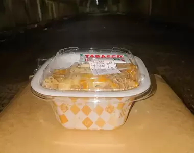 《大半夜到鬧鬼隧道吃起司牛丼》日本網友發起謎之挑戰 會不會遭遇靈異事件呢……
