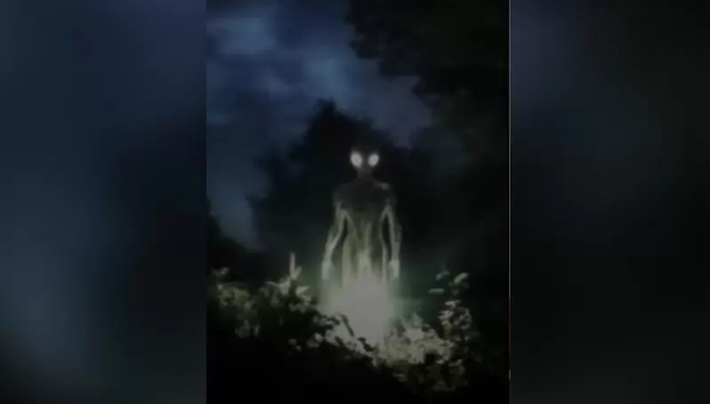 《秘魯土著遭受外星人攻擊事件》當地人嚇到不敢出門,經調查發現原來是一群穿戴飛行器的偷盜客來亂? 《秘魯土著遭受外星人攻擊事件》當地人嚇到不敢出門,經調查發現原來是一群穿戴飛行器的偷盜客來亂?